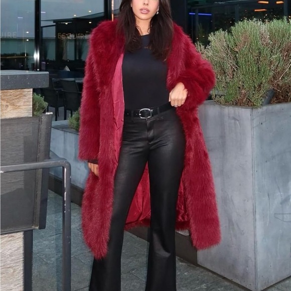 Luxurious Red midi trench long Faux Fur Coat - Picture 2 of 6